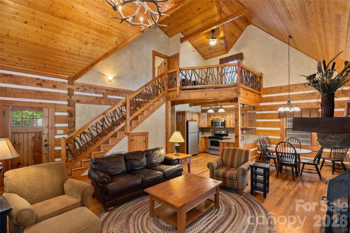 17 Rachels Circle active home in The Village At Twin Falls, Maggie Valley, NC