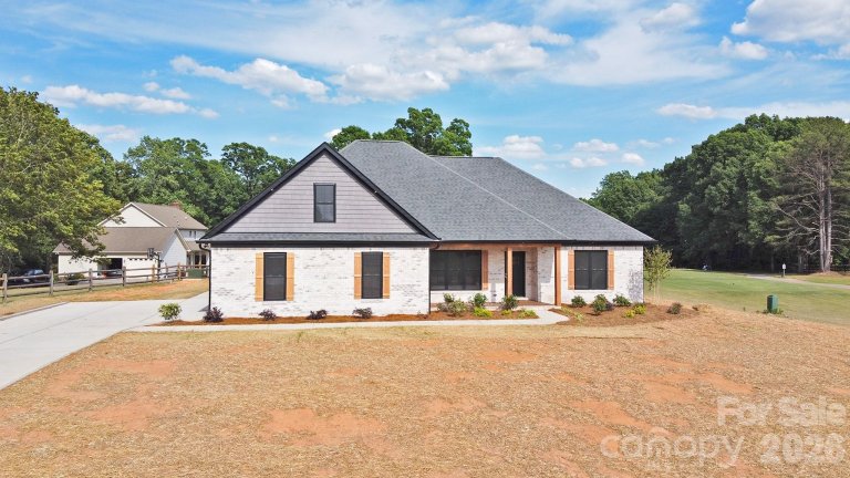 Homes in Warrior Golf Club, China Grove
