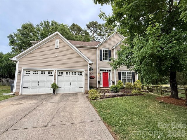 6428 Tunston Lane pending home in Highland Creek, Charlotte, NC