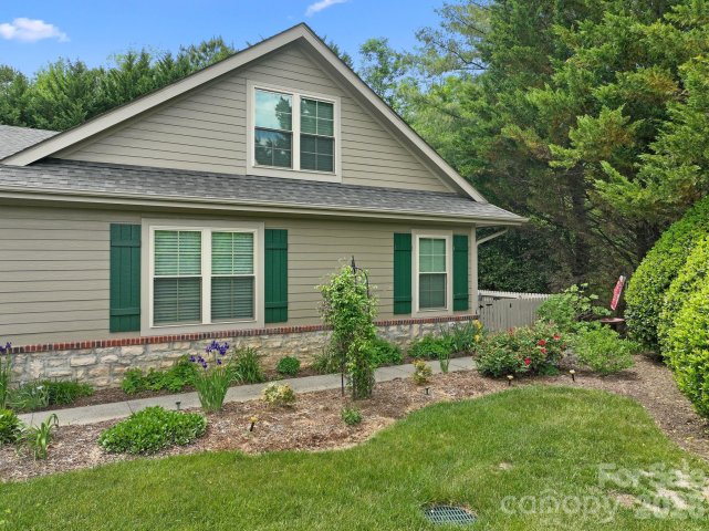 Homes in Craggy View Cottages, Swannanoa