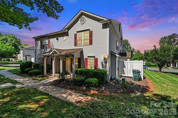 2635 Meadow Knoll Drive pending home in Meadowhill, Charlotte, NC