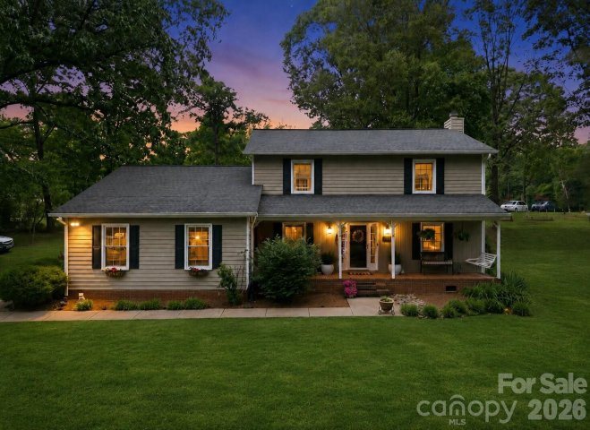 Homes in Fairway Acres, Newton