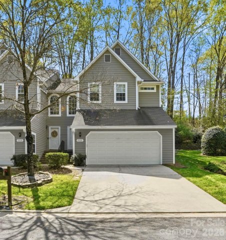9026 Saint Pierre Lane pending home in Raintree, Charlotte, NC
