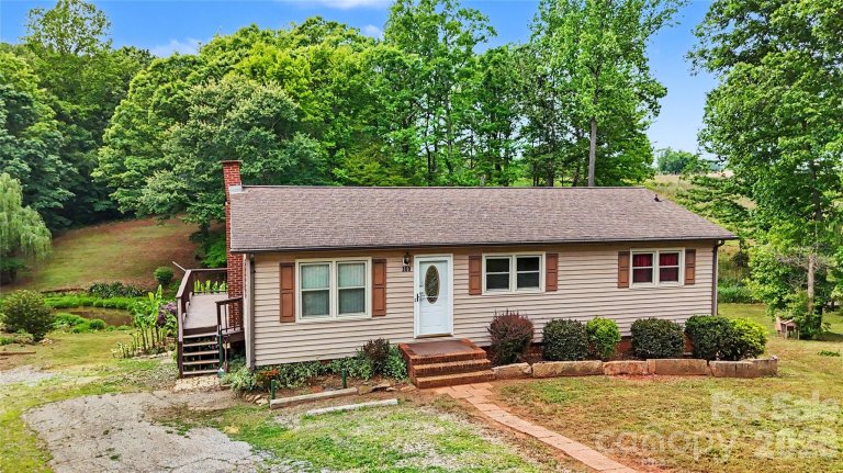 Homes in Chipley Park, Statesville