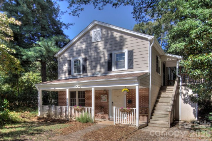 1717 Hamorton Place active home in Midwood, Charlotte, NC