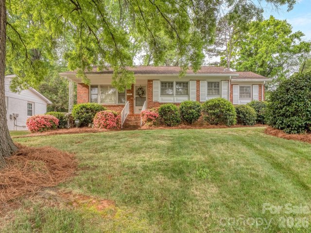 5344 Buena Vista Avenue pending home in Amity Gardens, Charlotte, NC
