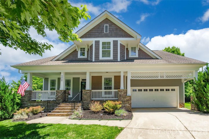6008 Langham Court pending home in Highland Creek, Charlotte, NC