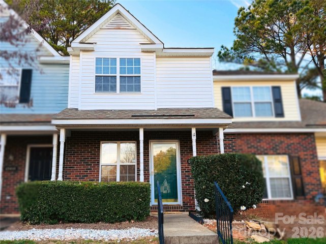 15415 Asterwind Court active home in Maplecrest, Charlotte, NC