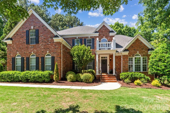 17808 Durrango Court pending home in The Palisades, Charlotte, NC