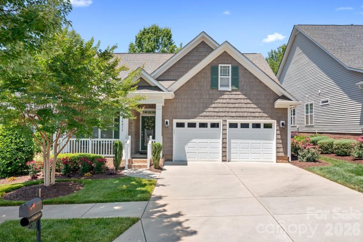 18413 Neville Avenue pending home in Baileys Glen, Cornelius, NC