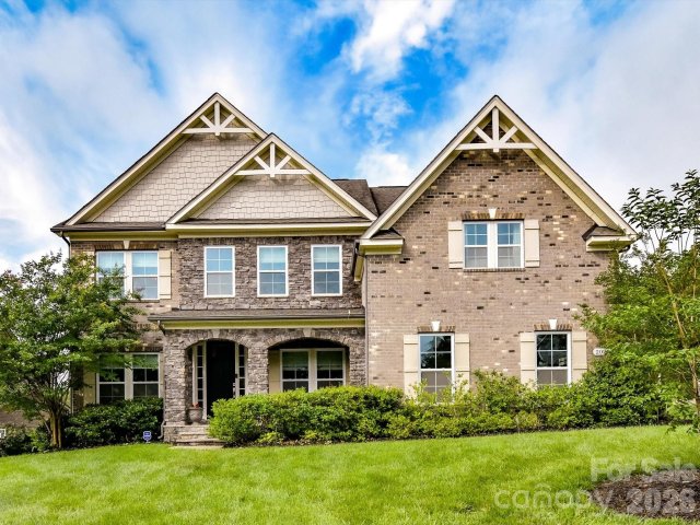 Homes in Cavaillon, Waxhaw