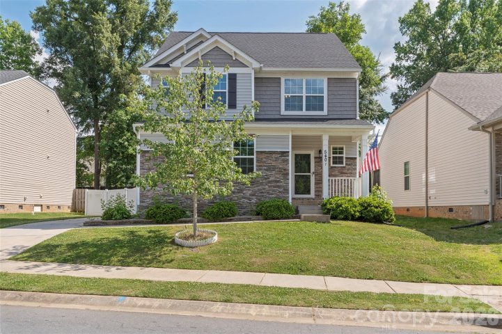 540 Rough Hewn Lane pending home in Sweetwater, Rock Hill, SC