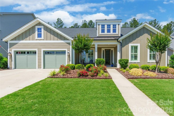 2511 Paddlers Cove Drive pending home in Paddlers Cove, Clover, SC