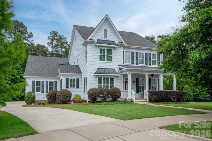 5752 Morris Hunt Drive active home in Baxter Village, Fort Mill, SC