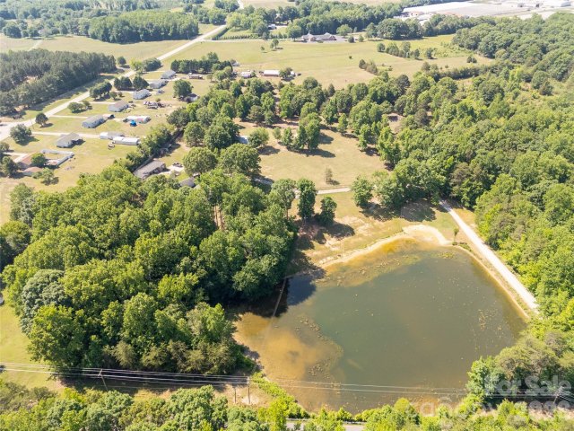 Homes in Joannas Lake, Clover