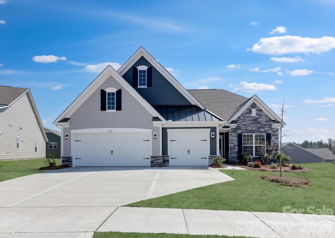 5611 Mid Sky Court active home in Roselyn, Lancaster, SC