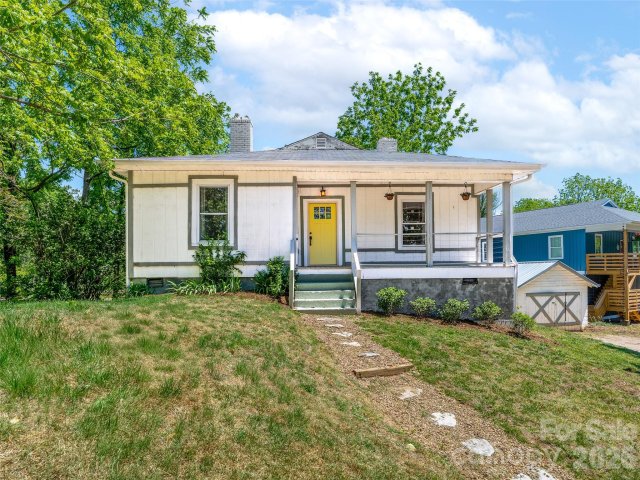 Homes in Beacon Village, Swannanoa