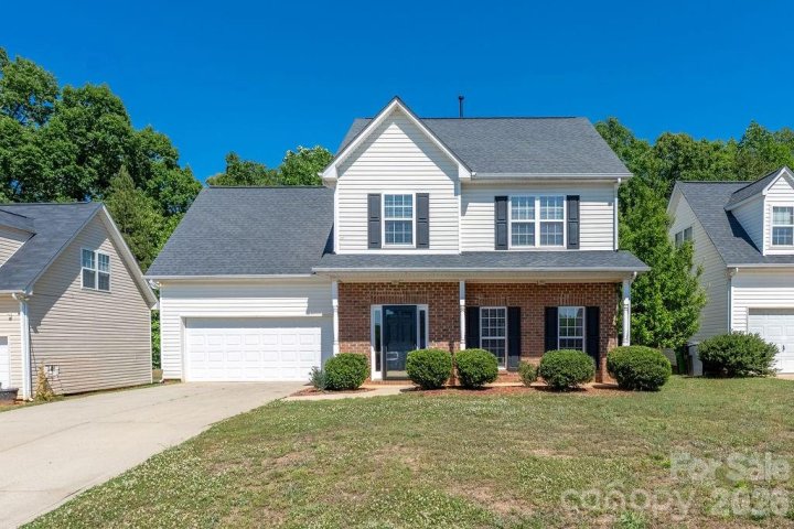 5834 Timbertop Lane pending home in Brawley Farms, Charlotte, NC