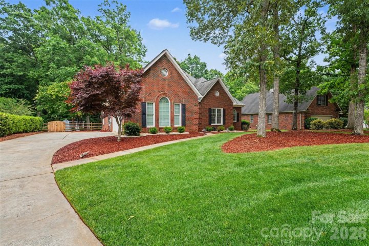 Homes in Stevens Mill, Matthews