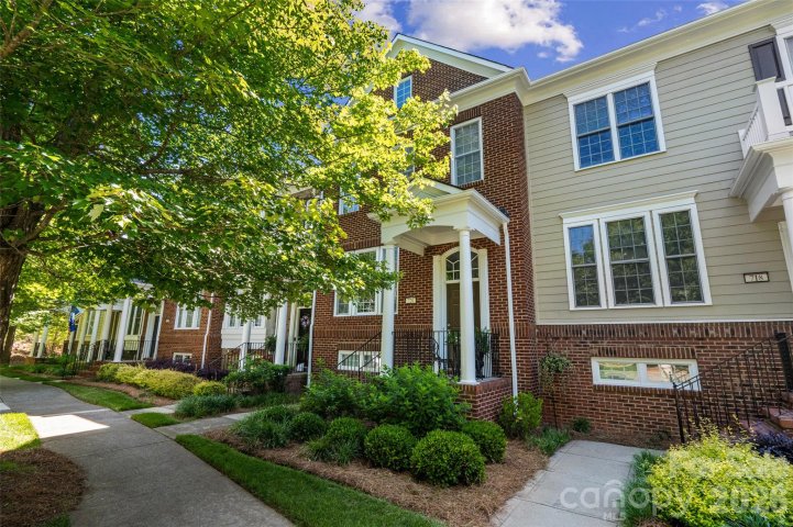 720 Passage Drive pending home in Baxter Village, Fort Mill, SC