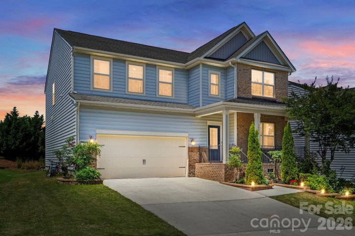1551 Shannon Falls Drive pending home in Waterside At The Catawba, Fort Mill, SC