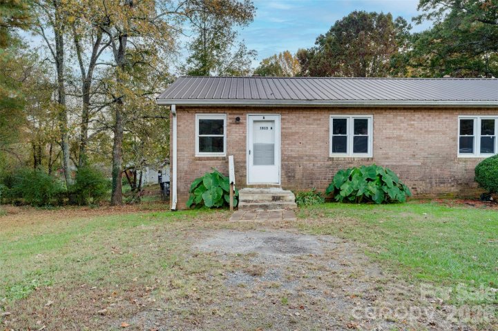 Homes in Lake View, Statesville