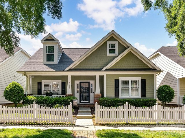 7002 Ladys Secret Drive pending home in Bonterra, Indian Trail, NC