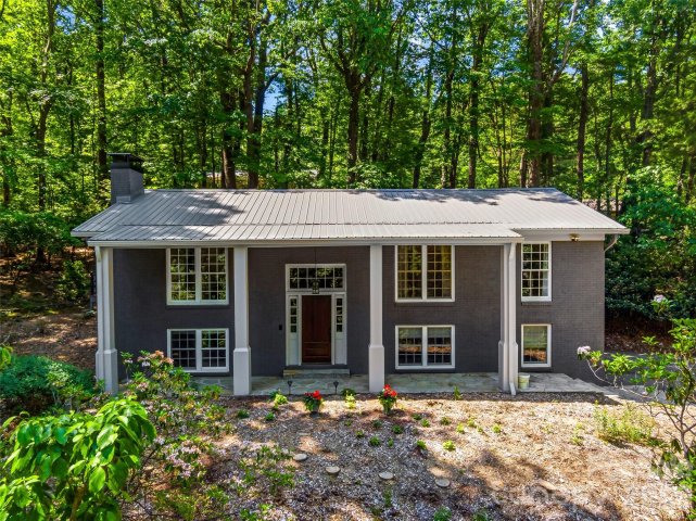 Homes in Laurel Park, Hendersonville