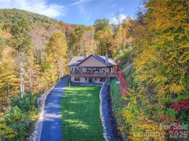 Homes in Sanctuary Cove, Waynesville