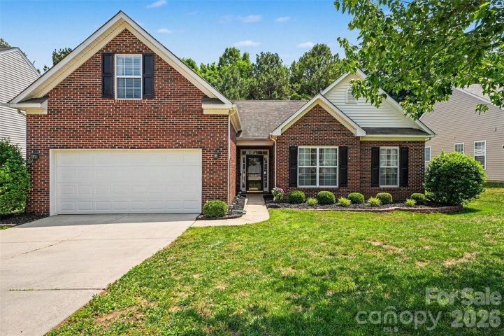 3146 Pine Bluff Way pending home in Legacy Park, Fort Mill, SC
