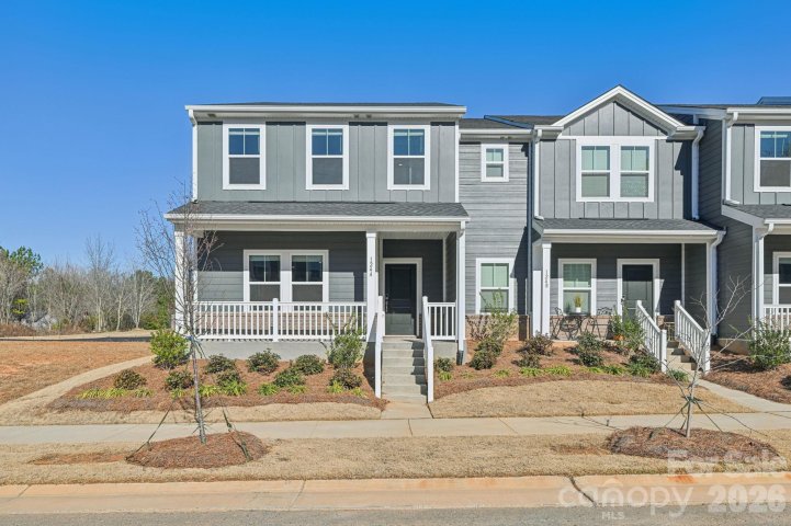 114 Ciara Place active home in Crossrail, Mooresville, NC