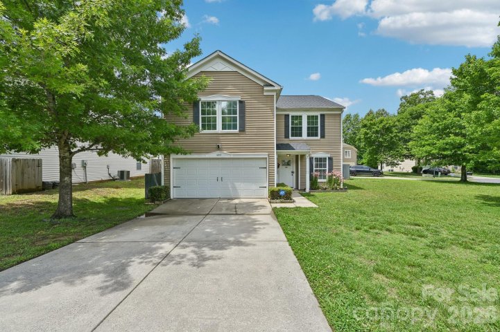 4207 Shasta Circle active home in Clover Meadows, Clover, SC