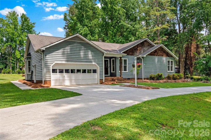 A home in Greenwood Lake, Advance