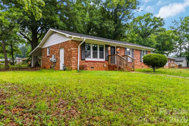 1248 Rosada Drive pending home in Hidden Valley, Charlotte, NC
