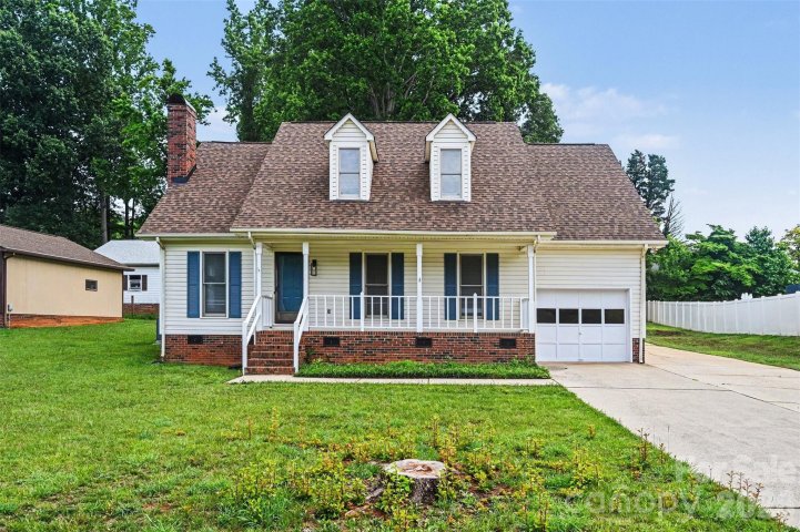 Homes in Western Hills, China Grove
