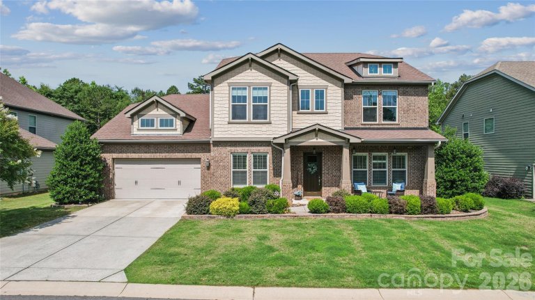656 Avonmore Drive pending home in The Preserve At Riverchase, Fort Mill, SC