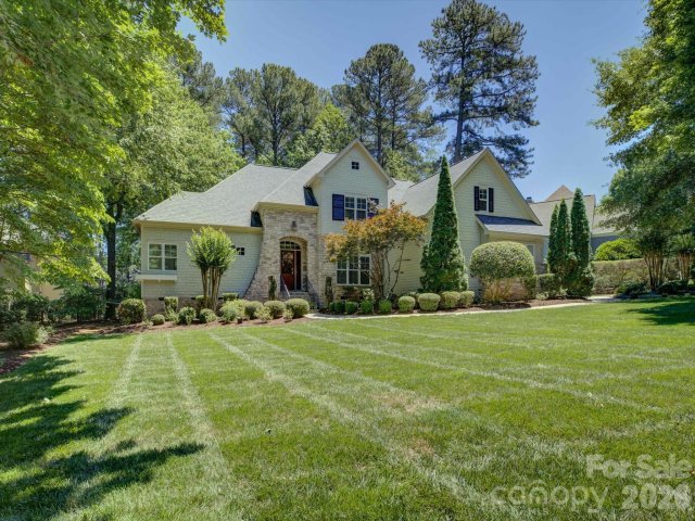 3912 Lake Spring Cove Court pending home in Sailview, Denver, NC