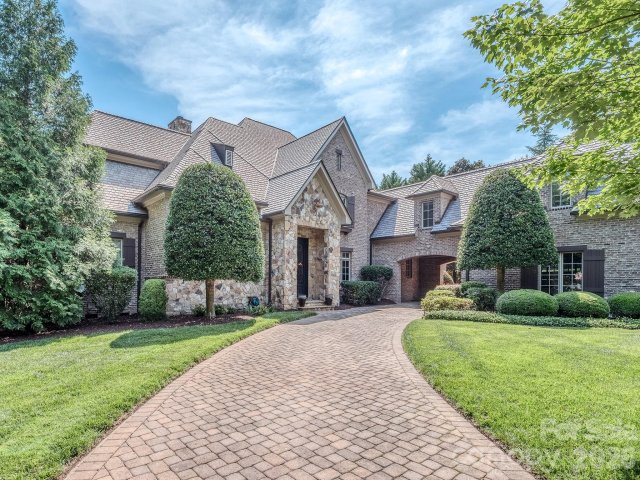 405 Eagle Bend Drive pending home in Longview, Waxhaw, NC