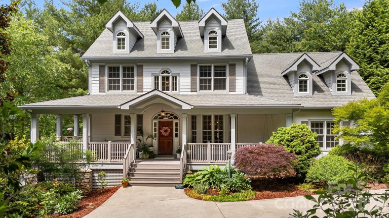 Homes in Rebeccas Pond, Hendersonville