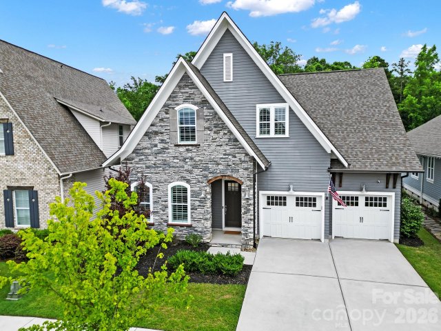 404 Sensibility Circle pending home in Masons Bend, Fort Mill, SC