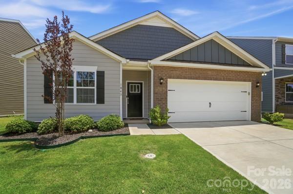 1843 Vanderlyn Street pending home in Secrest Commons, Monroe, NC