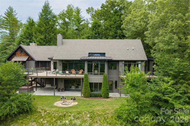 Homes in Oleta Falls, Hendersonville
