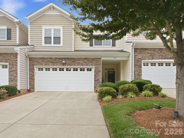 533 Park View Drive pending home in Waters Edge, Belmont, NC