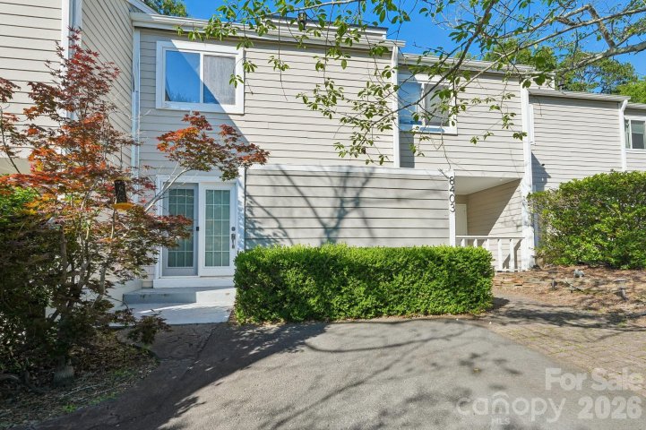 8403 Cricket Lake Drive pending home in Raintree, Charlotte, NC