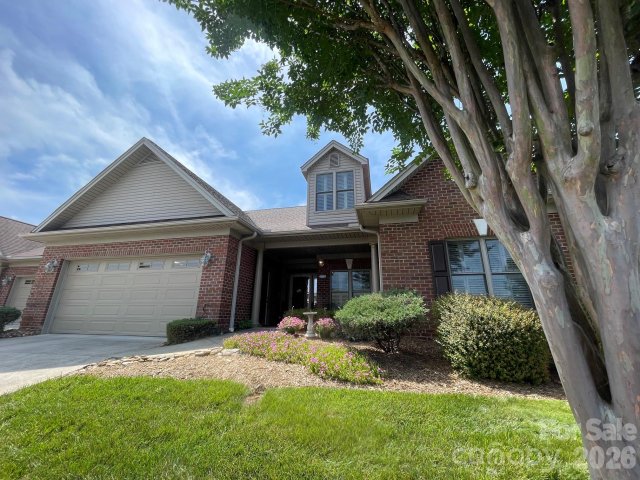 Homes in Abingdon, Hickory