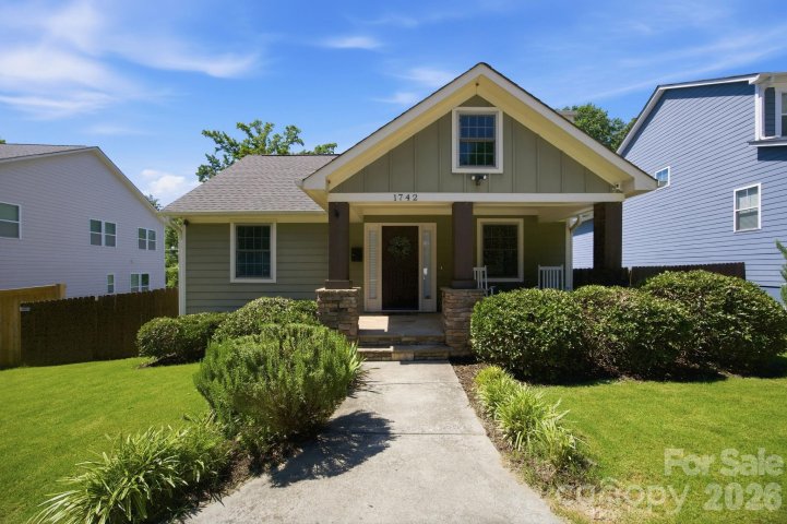 1742 Dunkirk Drive active home in Wilmore, Charlotte, NC
