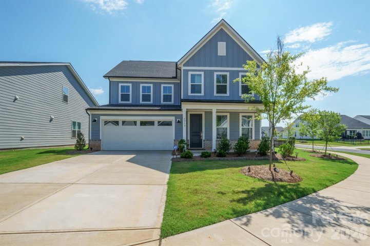 6018 Valehaven Place active home in Griffith Lakes, Charlotte, NC