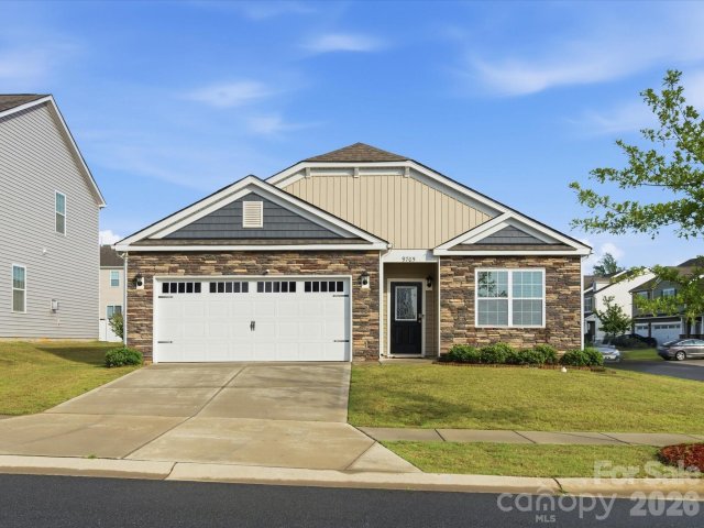 9705 Tea Garden Drive pending home in Nolen Farm, Gastonia, NC