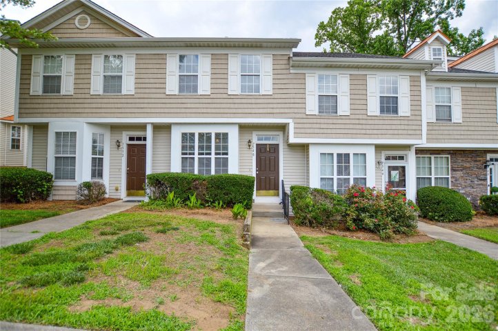 7548 Silver Arrow Drive pending home in Kings Creek, Charlotte, NC