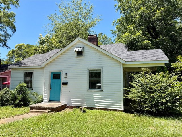 2825 Parkway Avenue active home in Enderly Park, Charlotte, NC